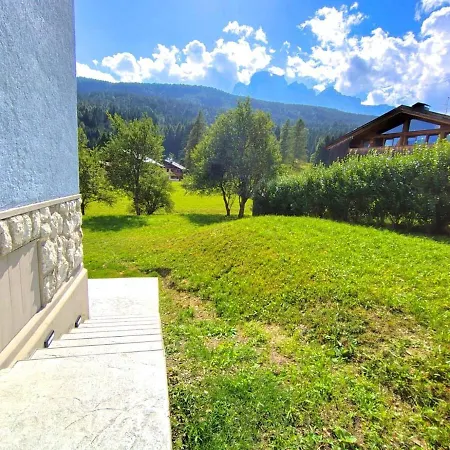 Daire Dolomites Garden Flat Near Cortina