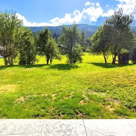 Dolomites Garden Flat Near Cortina Lägenhet *